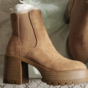 BP Jillyan Boots Chestnut new, never worn